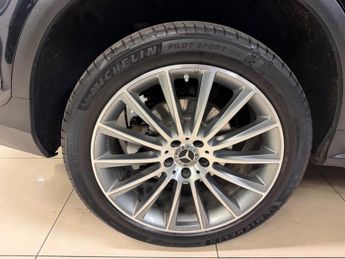 Mercedes-Benz GLC 2.0 GLC300de 13.5kWh AMG Line (Premium) G-Tronic+ 4MATIC Euro 6 