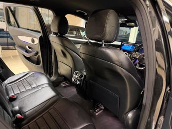 Mercedes-Benz GLC 2.0 GLC300de 13.5kWh AMG Line (Premium) G-Tronic+ 4MATIC Euro 6 