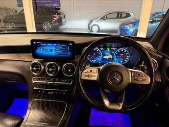 Mercedes-Benz GLC 2.0 GLC300de 13.5kWh AMG Line (Premium) G-Tronic+ 4MATIC Euro 6 