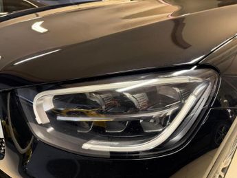 Mercedes-Benz GLC 2.0 GLC300de 13.5kWh AMG Line (Premium) G-Tronic+ 4MATIC Euro 6 