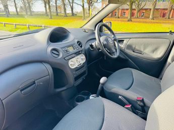 Toyota Yaris 1.3 VVT-i T Spirit 3dr