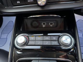 MG MG5 61.1kWh Exclusive Long Range Auto 5dr