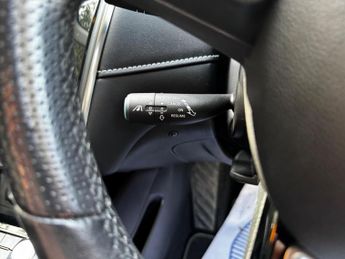 MG MG5 61.1kWh Exclusive Long Range Auto 5dr