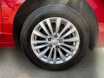 MG MG5 61.1kWh Exclusive Long Range Auto 5dr