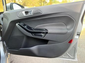 Ford Fiesta 1.0T EcoBoost Titanium Powershift Euro 5 5dr