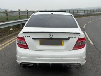 Mercedes-Benz C Class 6.3 C63 V8 AMG G-Tronic Euro 4 4dr
