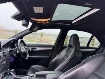 Mercedes-Benz C Class 6.3 C63 V8 AMG G-Tronic Euro 4 4dr