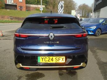 Renault Megane E-Tech 60kWh iconic Auto 5dr (optimum charge)