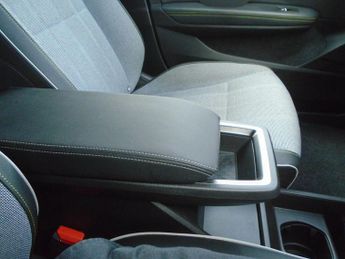 Renault Megane E-Tech 60kWh iconic Auto 5dr (optimum charge)