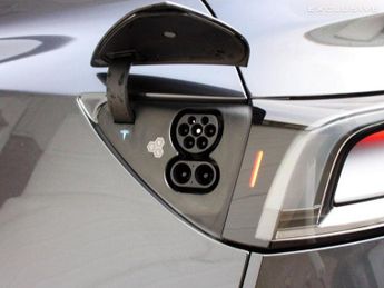 Tesla Model Y 62.5kWh Auto RWD 5dr