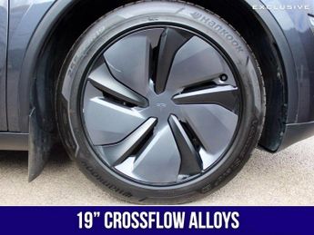 Tesla Model Y 62.5kWh Auto RWD 5dr