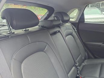 Hyundai Kona 1.6 h-GDi Ultimate SUV 5dr Petrol Hybrid DCT Euro 6 (s/s) (141 p