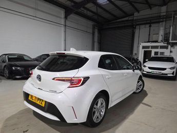 Toyota Corolla 1.8 VVT-h Icon Tech CVT Euro 6 (s/s) 5dr