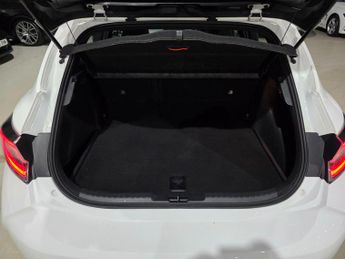 Toyota Corolla 1.8 VVT-h Icon Tech CVT Euro 6 (s/s) 5dr