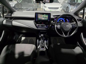 Toyota Corolla 1.8 VVT-h Icon Tech CVT Euro 6 (s/s) 5dr