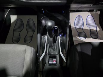 Toyota Corolla 1.8 VVT-h Icon Tech CVT Euro 6 (s/s) 5dr