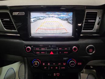 Kia Niro 1.6h GDi 4 DCT Euro 6 (s/s) 5dr ( 16in Alloy)