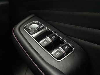 MG MG HS 1.5 T-GDI 16.6kWh SE Auto Euro 6 (s/s) 5dr