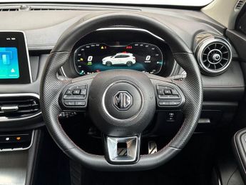 MG MG HS 1.5 T-GDI 16.6kWh SE Auto Euro 6 (s/s) 5dr