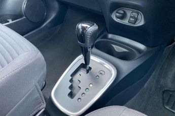 Toyota Yaris 1.5 VVT-h Icon Tech E-CVT Euro 6 (s/s) 5dr