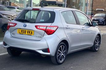 Toyota Yaris 1.5 VVT-h Icon Tech E-CVT Euro 6 (s/s) 5dr