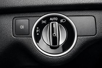 Mercedes-Benz C Class 2.1 C250 CDI BlueEfficiency AMG Sport Plus Saloon 4dr Diesel G-T