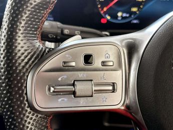 Mercedes-Benz GLB 1.3 GLB200 AMG Line (Premium 2) SUV 5dr Petrol 7G-DCT Euro 6 (s/