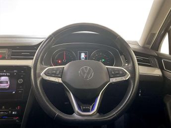 Volkswagen Passat 1.4 TSI 13kWh GTE Estate 5dr Petrol Plug-in Hybrid DSG Euro 6 (s