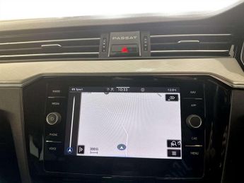 Volkswagen Passat 1.4 TSI 13kWh GTE Estate 5dr Petrol Plug-in Hybrid DSG Euro 6 (s