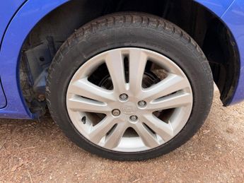 Honda Jazz 1.4 i-VTEC ES Plus CVT Euro 5 5dr