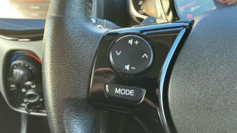 Toyota AYGO 1.0 VVT-i x-play x-shift Euro 6 5dr