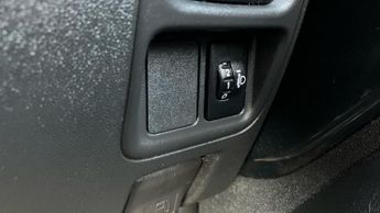 Toyota AYGO 1.0 VVT-i x-play x-shift Euro 6 5dr