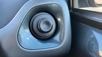 Toyota AYGO 1.0 VVT-i x-play x-shift Euro 6 5dr