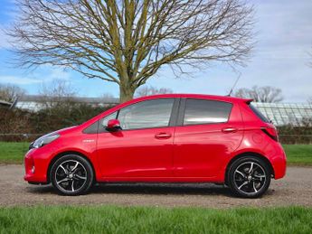 Toyota Yaris 1.5 VVT-h Design E-CVT Euro 6 5dr