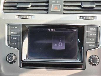 Volkswagen Golf 1.2 TSI BlueMotion Tech S DSG Euro 5 (s/s) 5dr