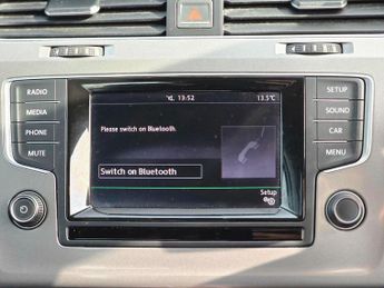 Volkswagen Golf 1.2 TSI BlueMotion Tech S DSG Euro 5 (s/s) 5dr