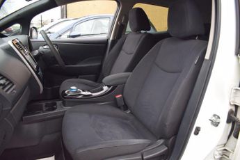 Nissan Leaf 24kWh Acenta Auto 5dr