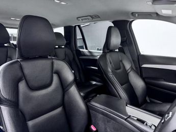 Volvo XC90 Core B5 AWD (250 hp) Auto 7 seat
