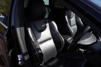 Volvo XC60 2.4 D5 R-Design Lux Nav Auto AWD Euro 6 (s/s) 5dr