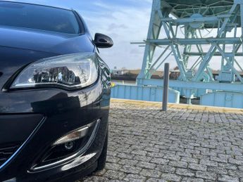 Vauxhall Astra 1.6  Elite Sports Tourer Auto Euro 5 5dr