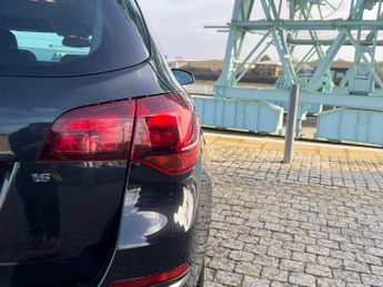 Vauxhall Astra 1.6  Elite Sports Tourer Auto Euro 5 5dr