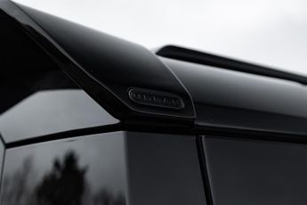 Land Rover Defender 90 3.0 D250 MHEV Hard Top SUV 3dr Diesel Auto 4WD SWB Euro 6 (s/s) 