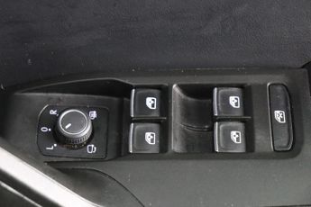 SEAT Leon 1.4 eHybrid 12.8kWh FR DSG Euro 6 (s/s) 5dr