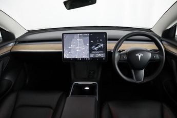 Tesla Model 3 Standard Range Plus Auto RWD 4dr