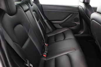Tesla Model 3 Standard Range Plus Auto RWD 4dr