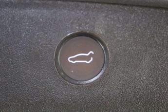 Tesla Model 3 Standard Range Plus Auto RWD 4dr