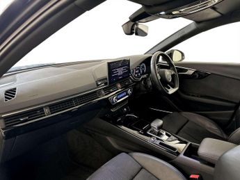 Audi A4 Avant 2.0 TFSI 40 Black Edition Estate 5dr Petrol S Tronic Euro 6 (s/s