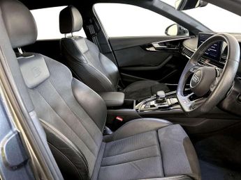 Audi A4 Avant 2.0 TFSI 40 Black Edition Estate 5dr Petrol S Tronic Euro 6 (s/s