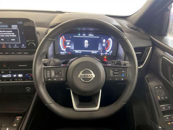 Nissan Qashqai 1.3 DIG-T MHEV Tekna SUV 5dr Petrol Hybrid XTRON 4WD Euro 6 (s/s