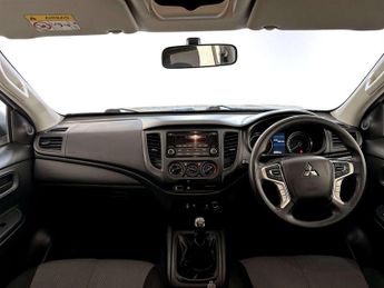 Mitsubishi L200 2.2 DI-D DC 4Life Pickup Double Cab 4dr Diesel Manual 4WD Euro 6